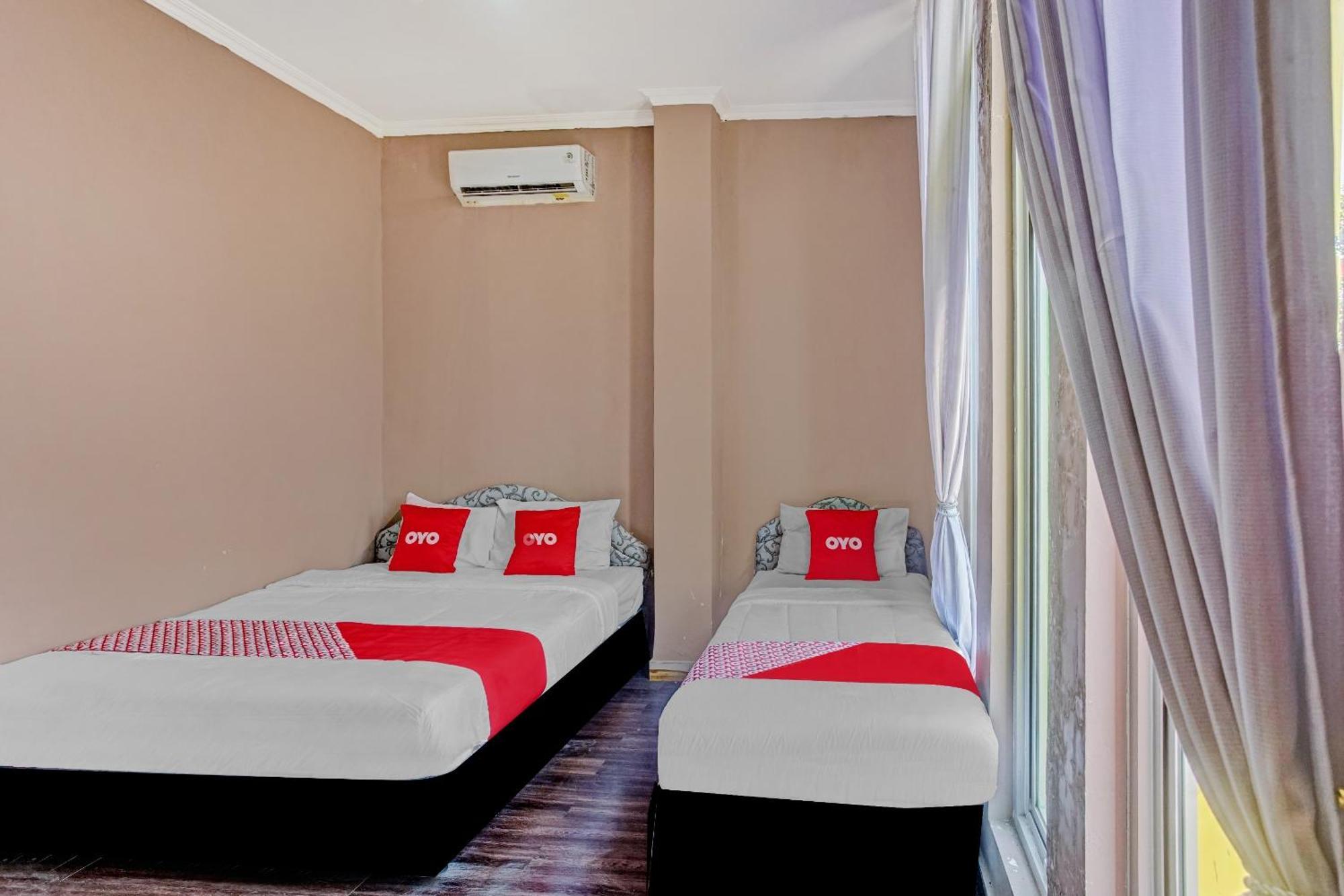 Hotel Oyo 2657 Pelangi 3*