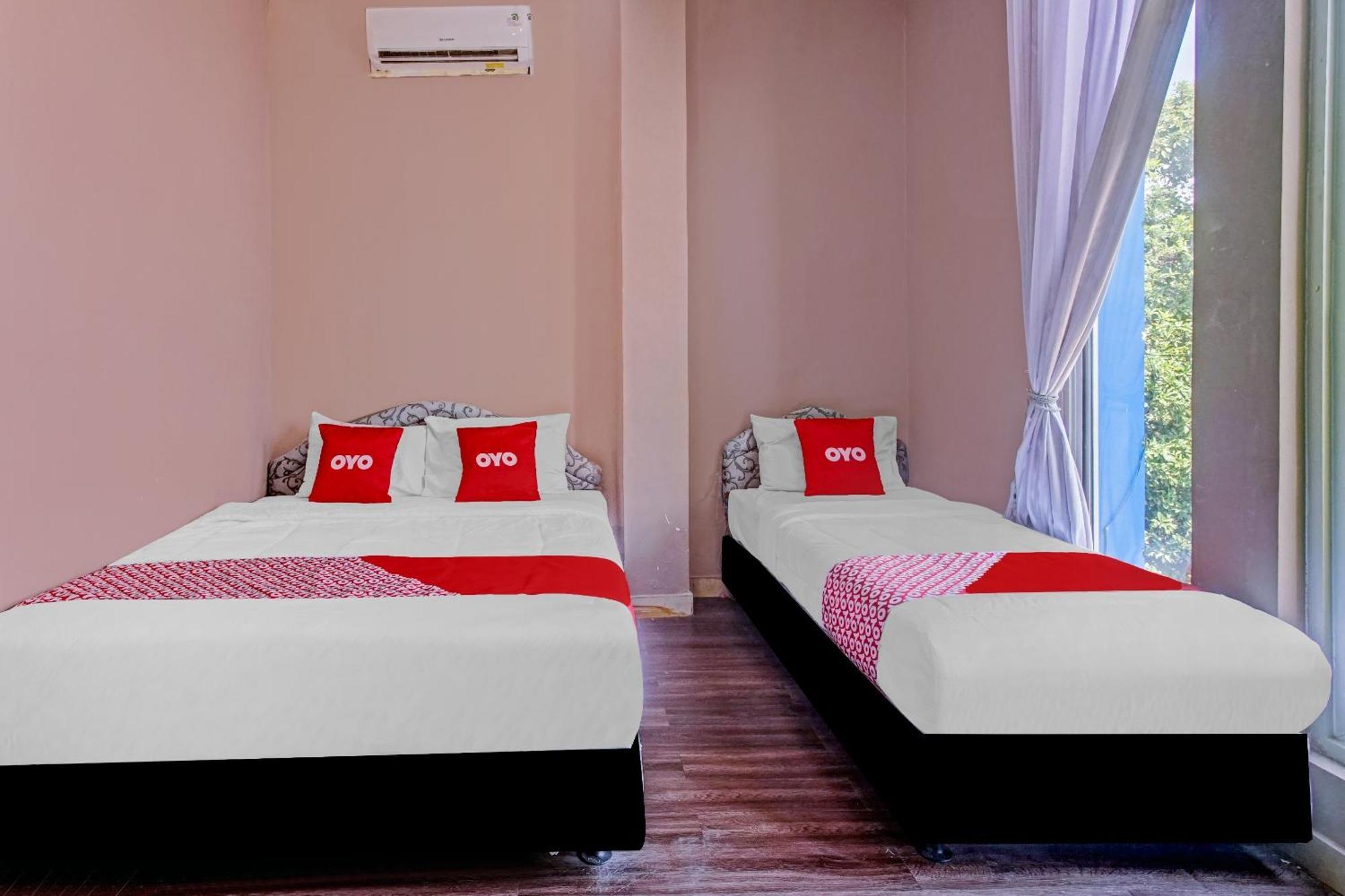 Oyo 2657 Pelangi 3*